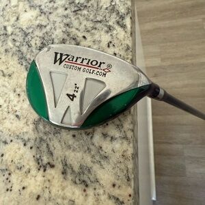 Warrior Tour 3.1’Custom Fit 4 Hybrid 22 Degree low torque 40 Inch Graphite RH